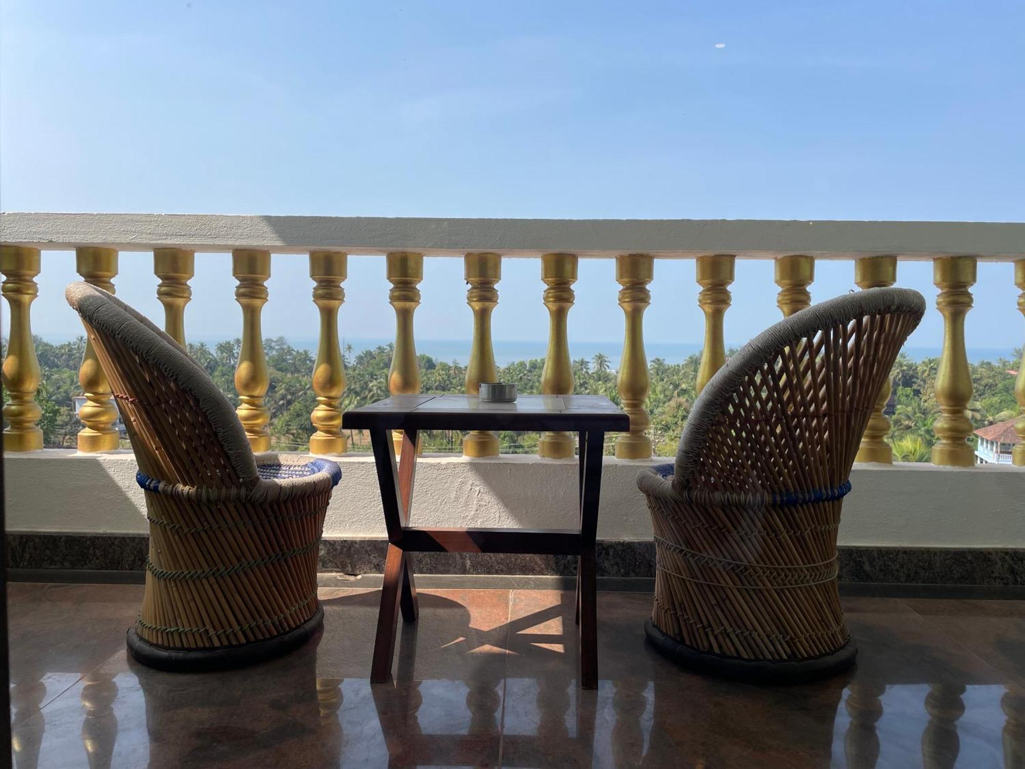 Sparv Aulakhs Resort Mandrem Esterno foto