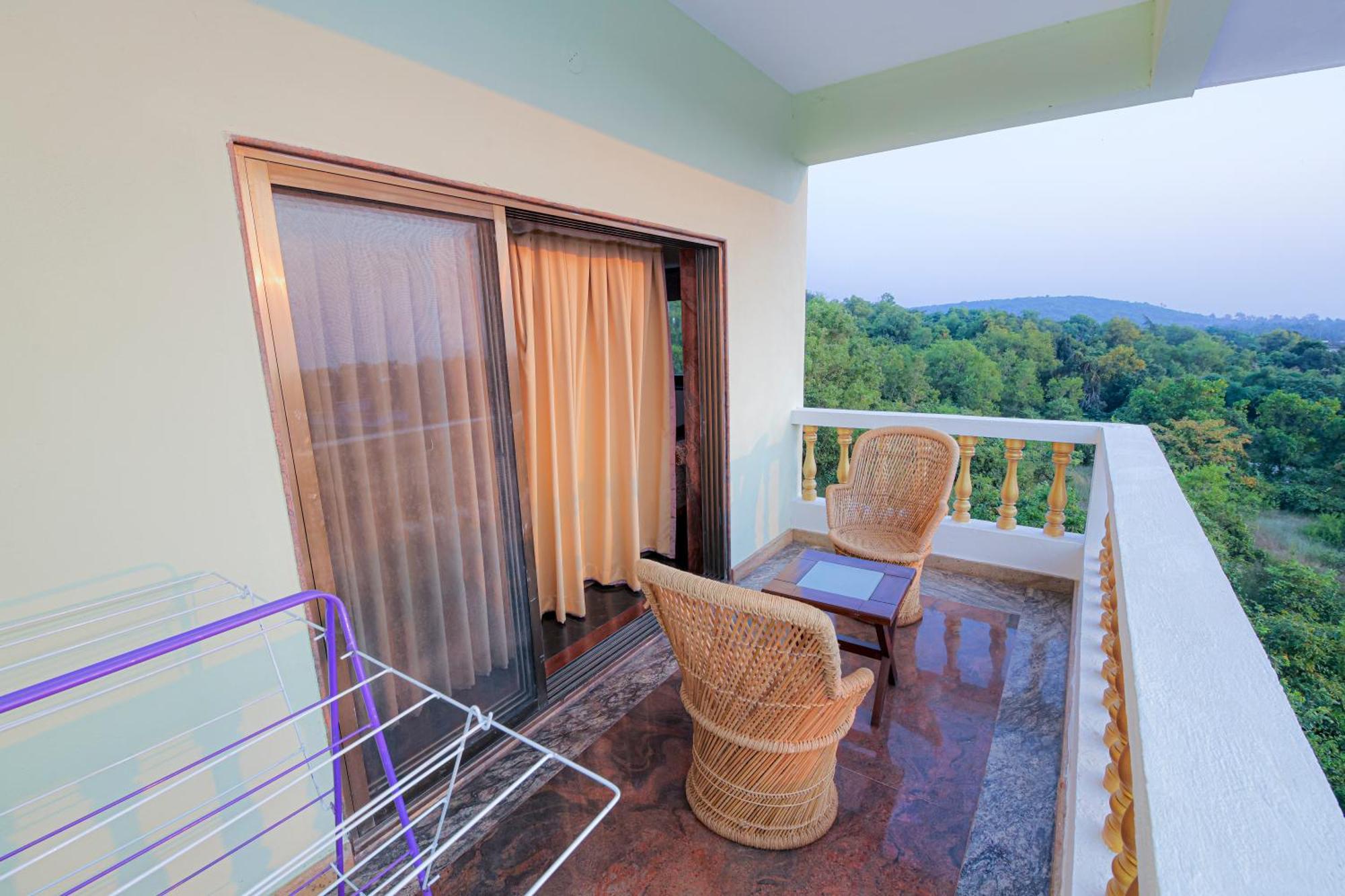 Sparv Aulakhs Resort Mandrem Esterno foto