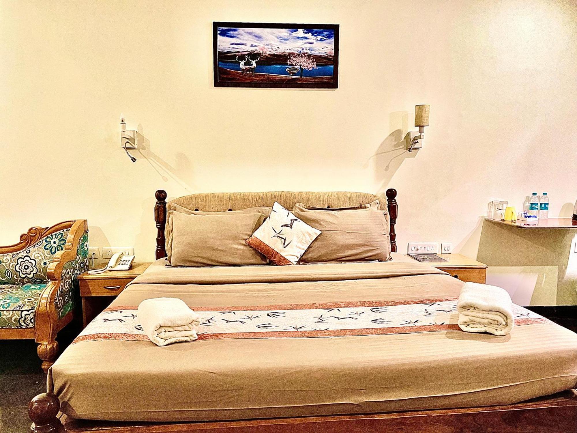 Sparv Aulakhs Resort Mandrem Esterno foto