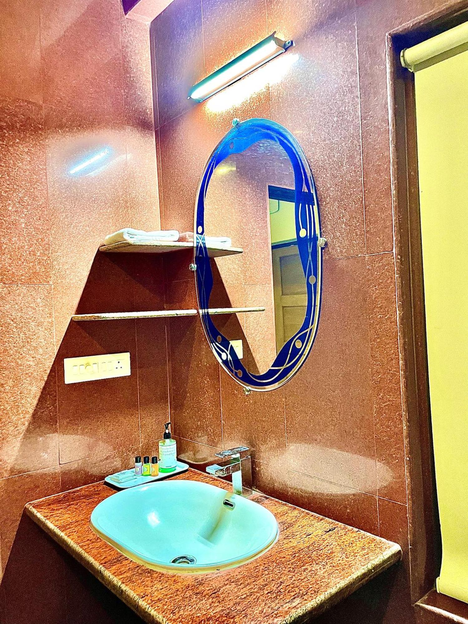 Sparv Aulakhs Resort Mandrem Esterno foto