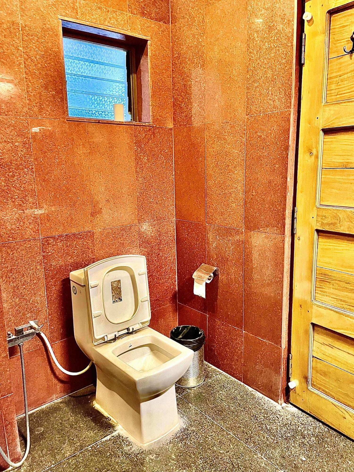 Sparv Aulakhs Resort Mandrem Esterno foto